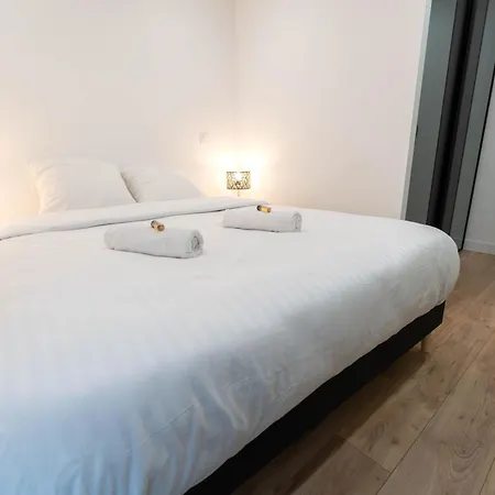 Magnifique Avec Piscine Et Jardin Apartment *