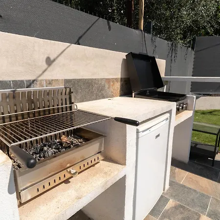 Magnifique Avec Piscine Et Jardin Apartment *